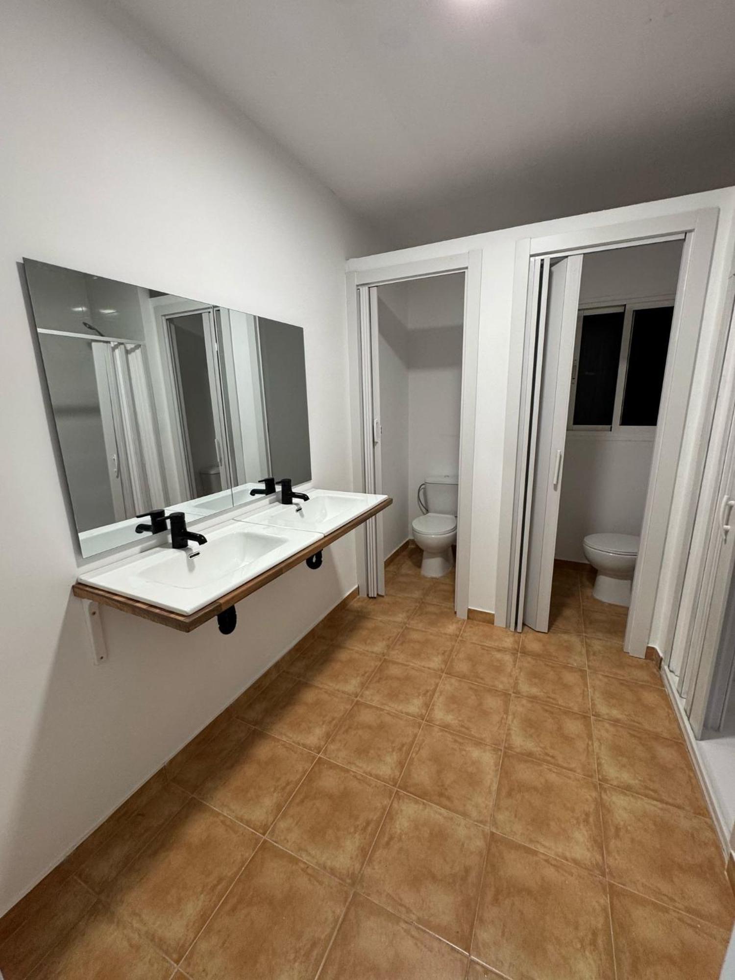 Apartamento De Habitaciones Privadas En El Centro De Malaga Luaran gambar