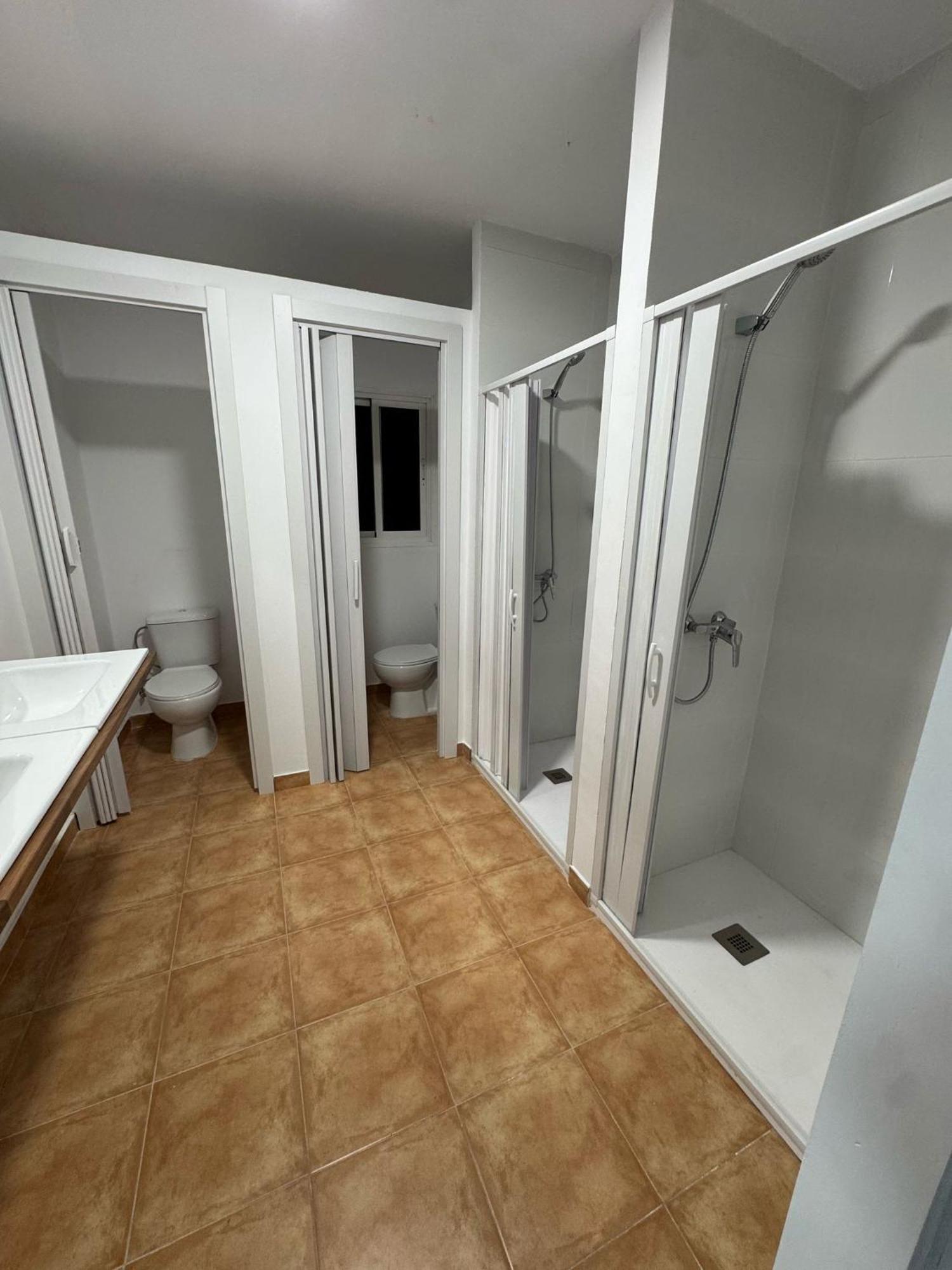 Apartamento De Habitaciones Privadas En El Centro De Malaga Luaran gambar